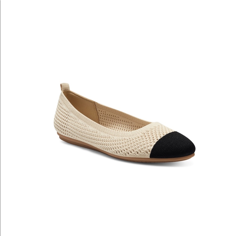 Vince Camuto Femils Machine Washable Flat